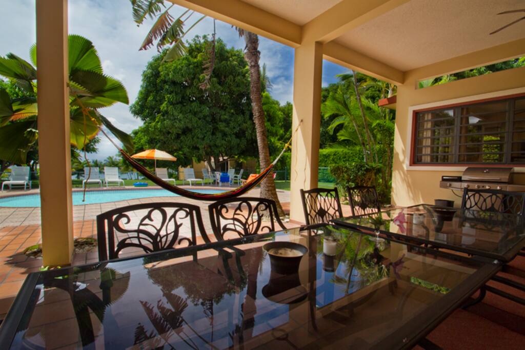 Common outdoor dinning area