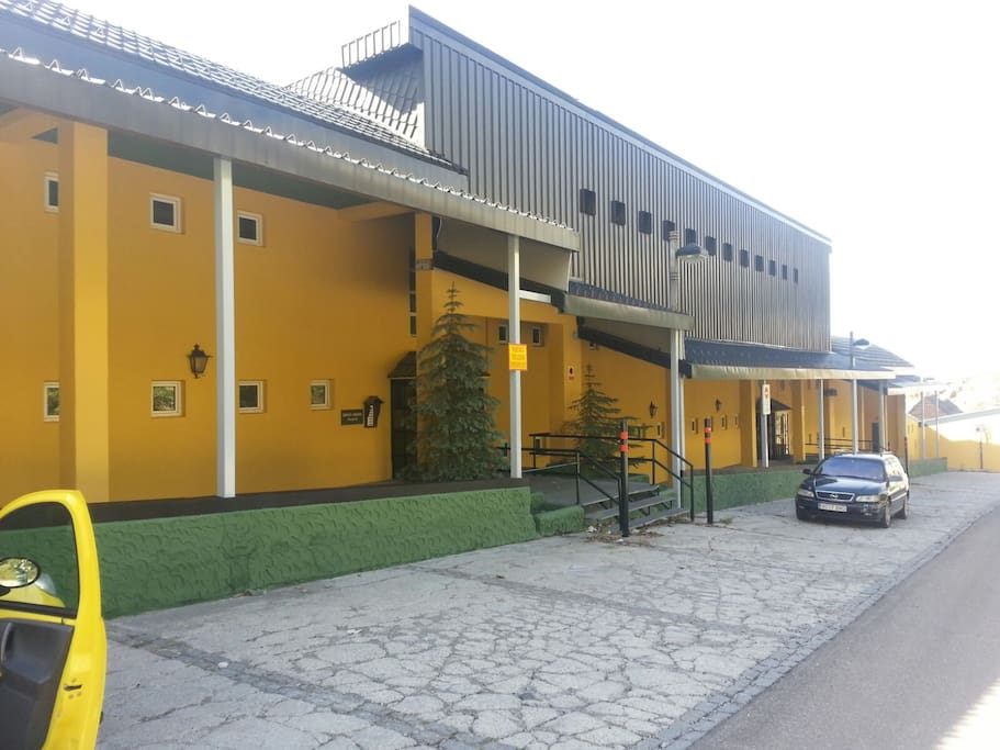 entrada edificio