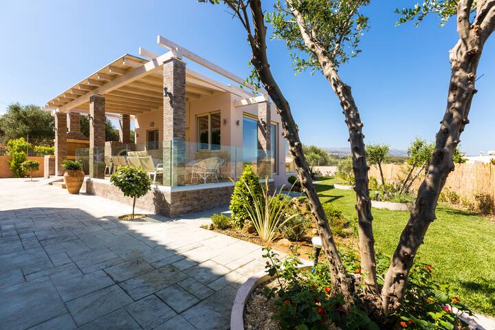 Family Days Near the Beach Await! gallery image 4