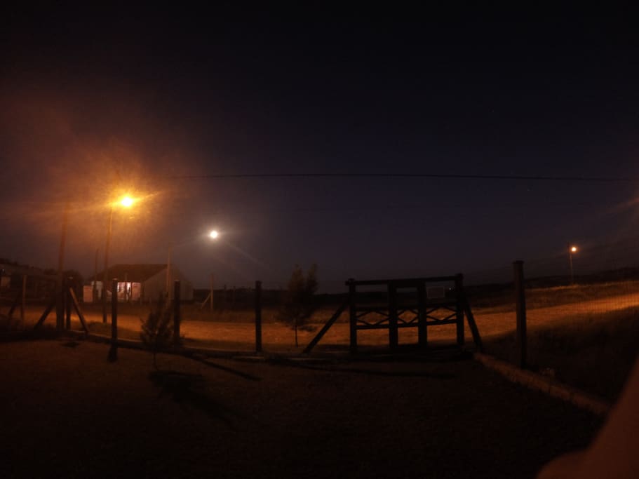 Rua bem iluminada