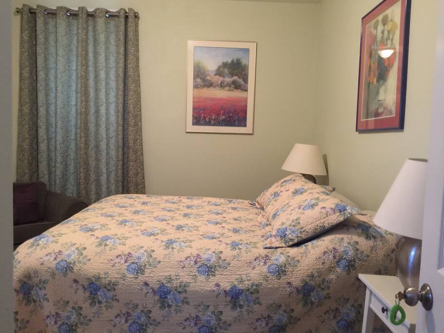 Side view of queen bed