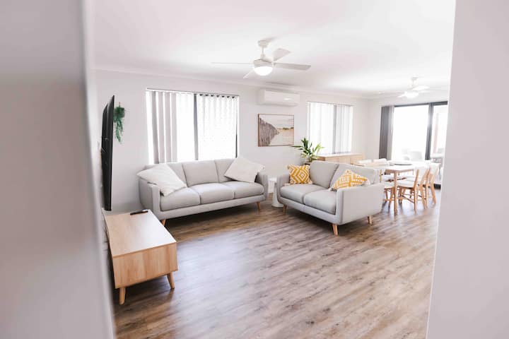 Delight On Dampier - Geraldton