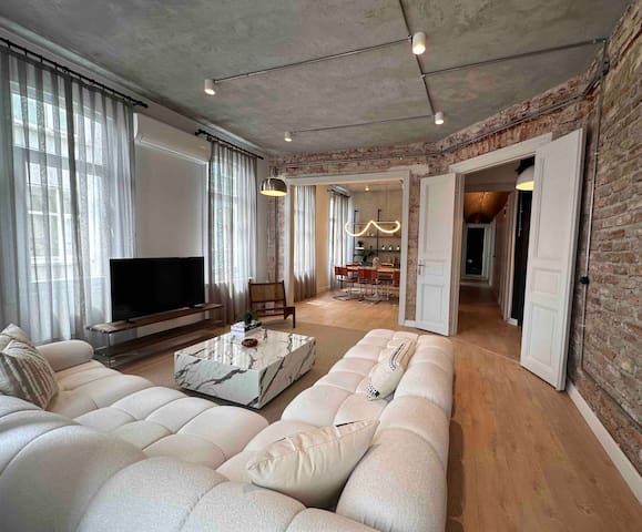 4bd New Luxury 150 mt. Taxim Square