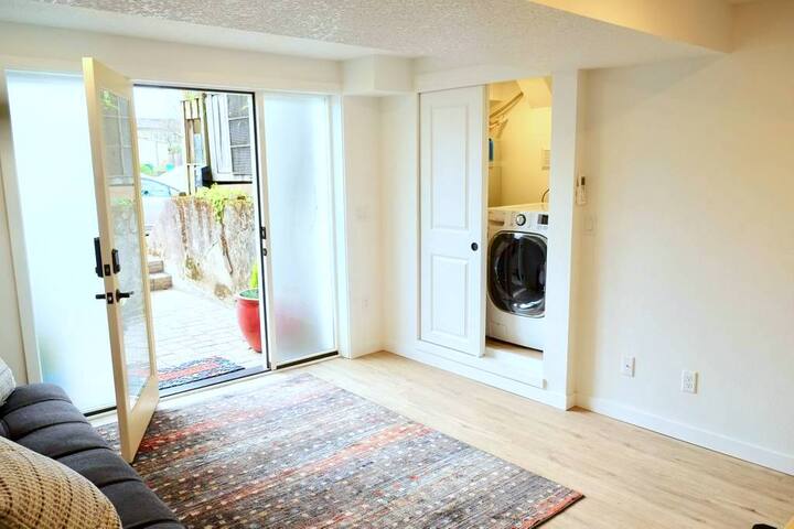 ♥7th Ave ADU Priv 2 bed unit in Historic District♥ gallery image 4