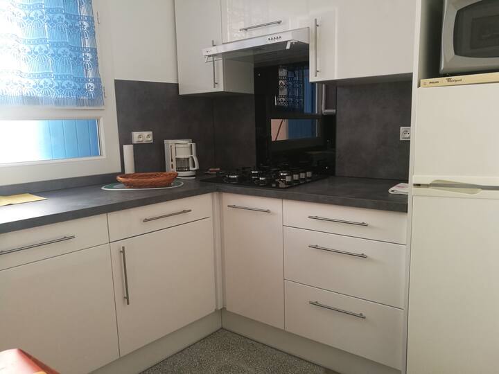Charmant Studio Pour 2 Personnes - Portbou