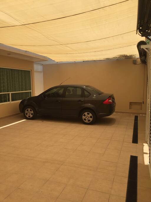 Garage techado dos autos