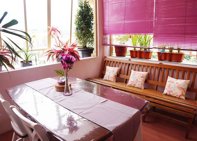 Rumah Camelia Bandung House