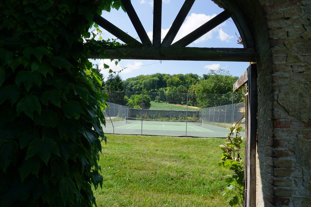 Votre tennis privé sur le second jardin