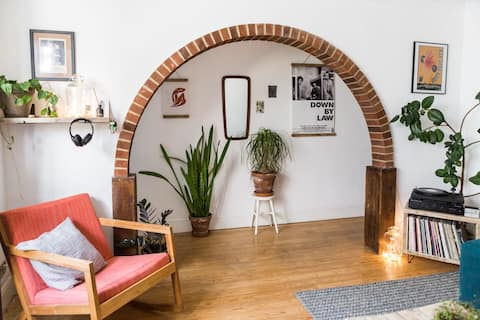 Beautiful 1 bed garden flat off Brighton seafront
