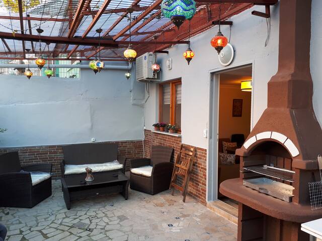 Private House Sultanahmet- 4 Bedroom & 2 Bathroom gallery image 5