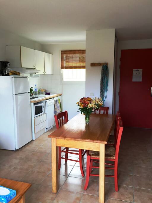 Gîte Forêt du Somail 4-6 p coin cuisine