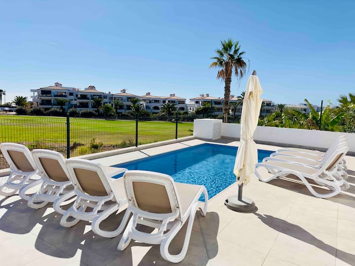 Villa 9 · Mister Nine, Amarilla Golf — villa exterior