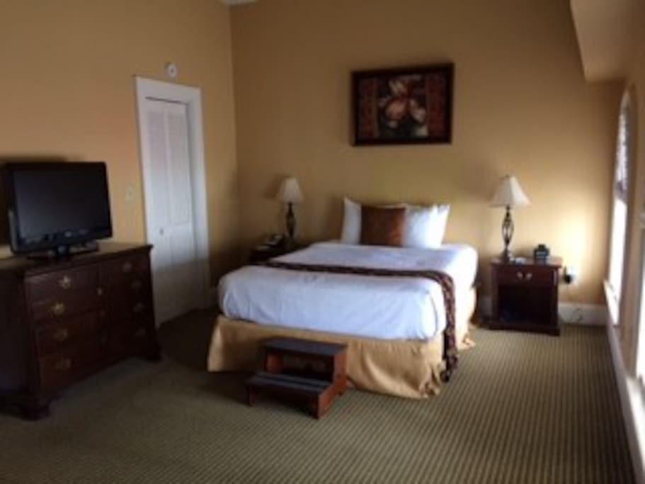 Bedroom--your room may differ, but will be comparable