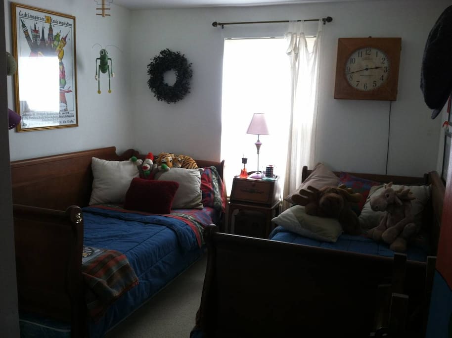Bedroom with two twin beds.