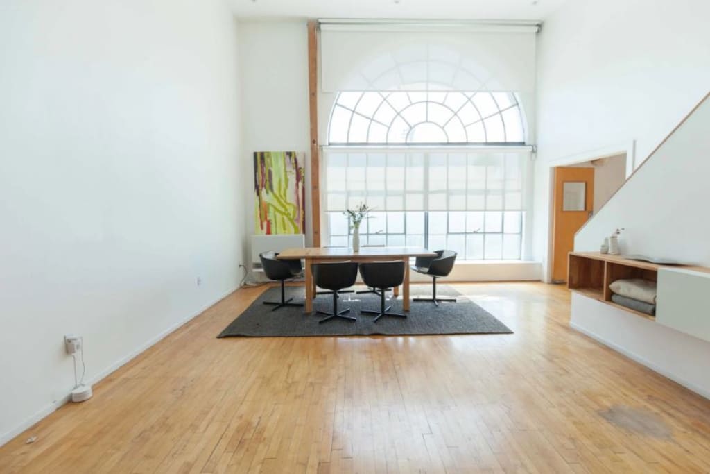 Dining room.