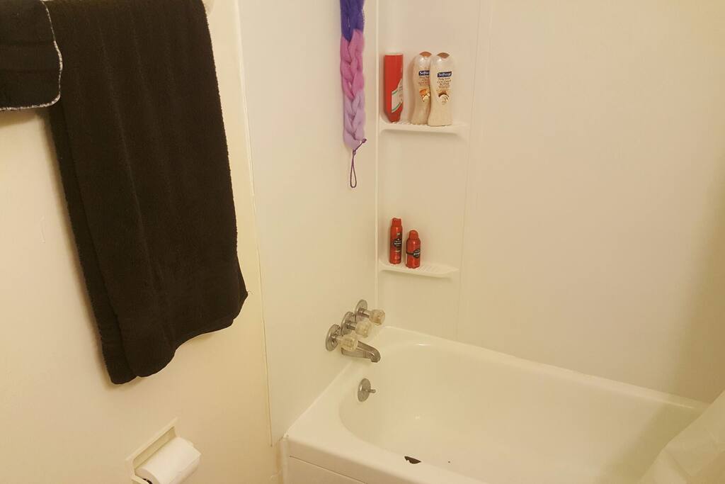 One set of face towel and dry towel.