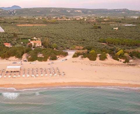 Lagouvardos Beach House I