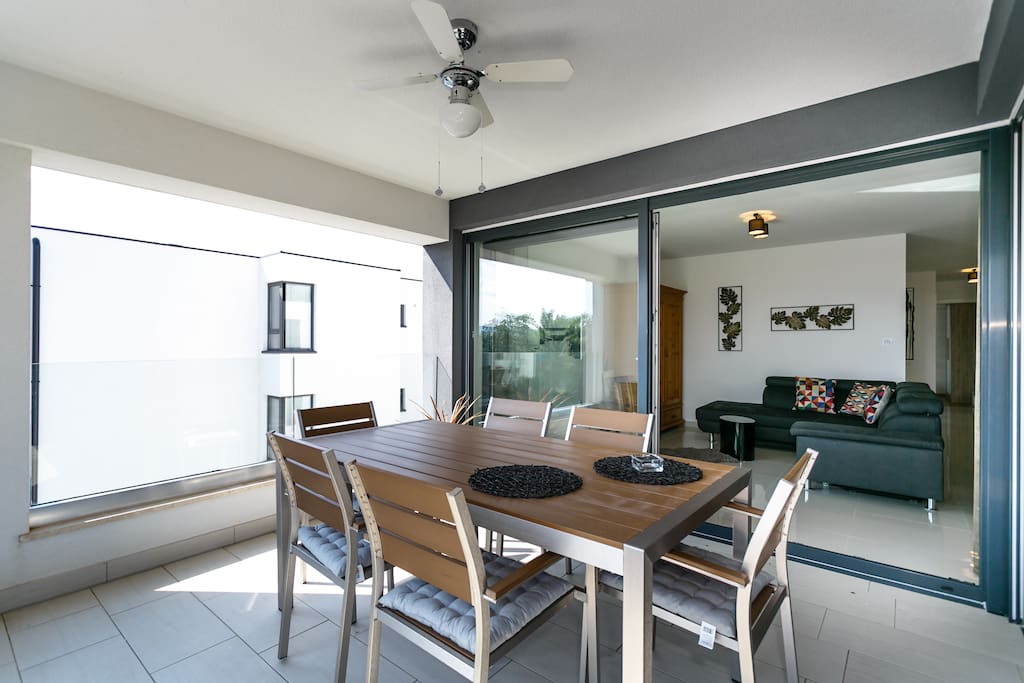 Balcony with sea view