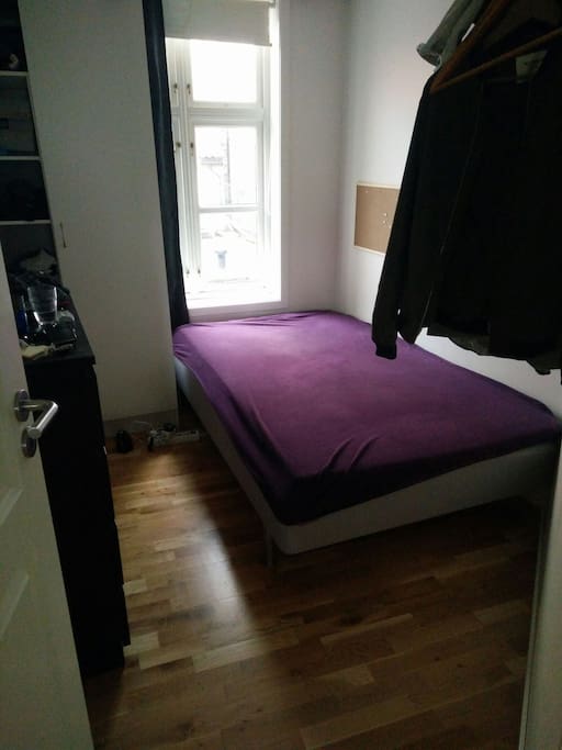 Private bedroom with 120*200 bed