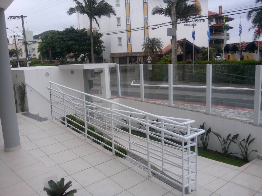 Acesso por rampa