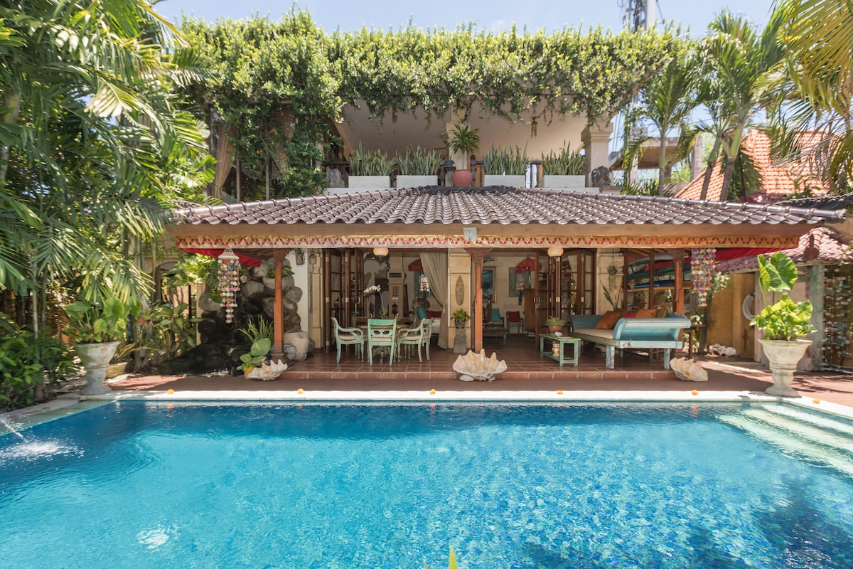 Seminyak Balinese Style 4BR Tropical Garden Villa