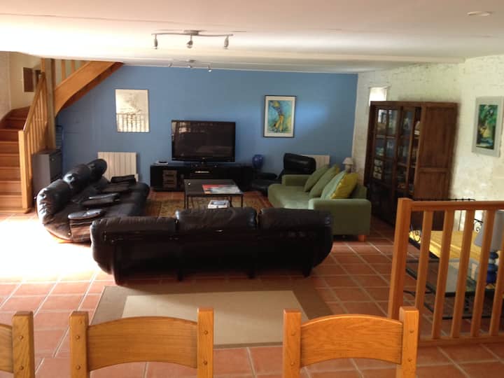 Demeure Du 17ème Siècle : Gîte 160 M2,  La Grange - Falaise