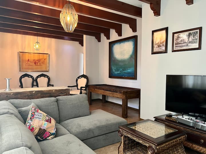 Charming Home On World-famous Aldama - San Miguel de Allende