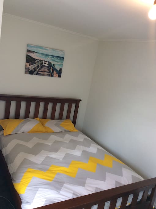 Queen bed