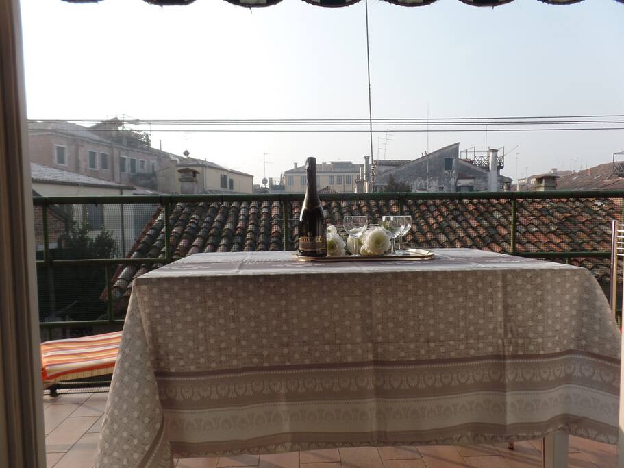 Terrazzo con vista città