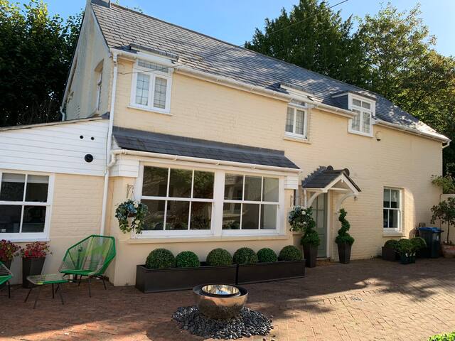 Airbnb Richmond Park Vacation Rentals Places To Stay