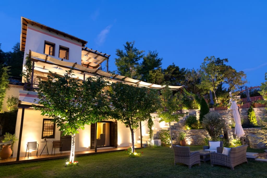 The property combines many traditional elements with several modern amenities