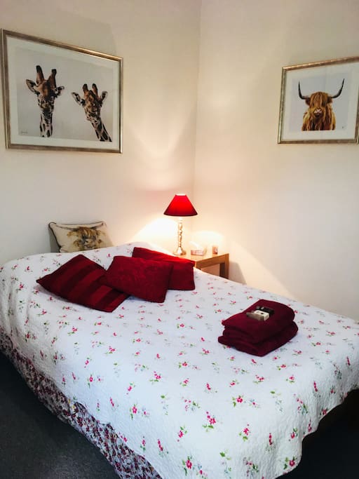 Guest bedroom