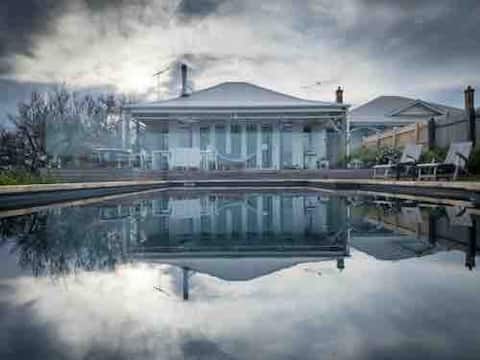 Brae Pool House - for all seasons