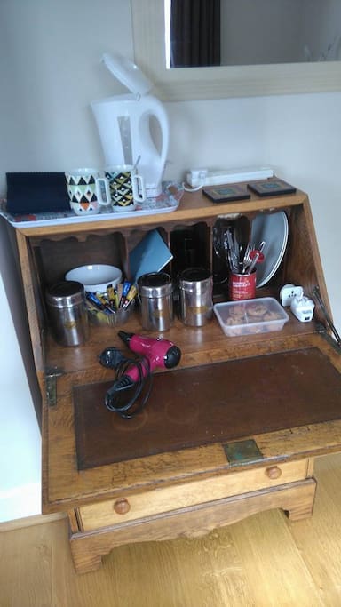 Own Tea & Coffee making facilities, biscuits, hairdryer, usb plug, etc