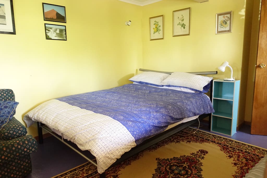 Queen Bed