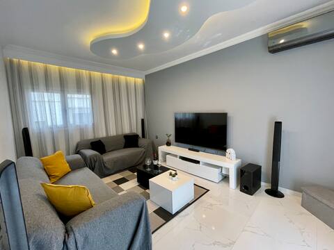 Luxurious Modern Home in Kalamaria by TT