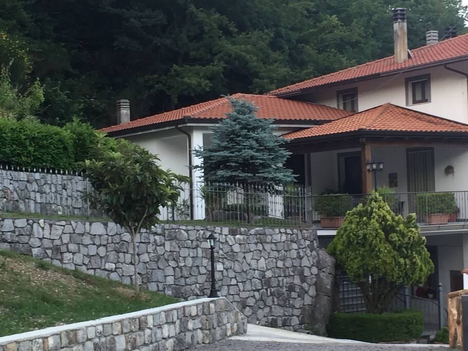 ESTERNO