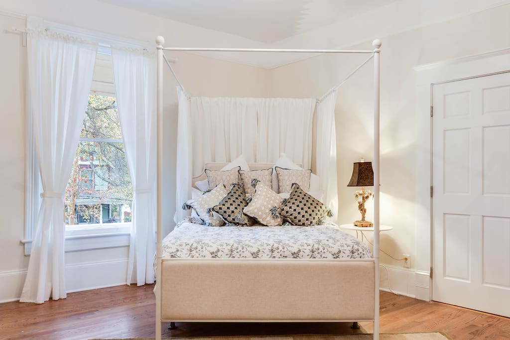 bedroom with canopy bed