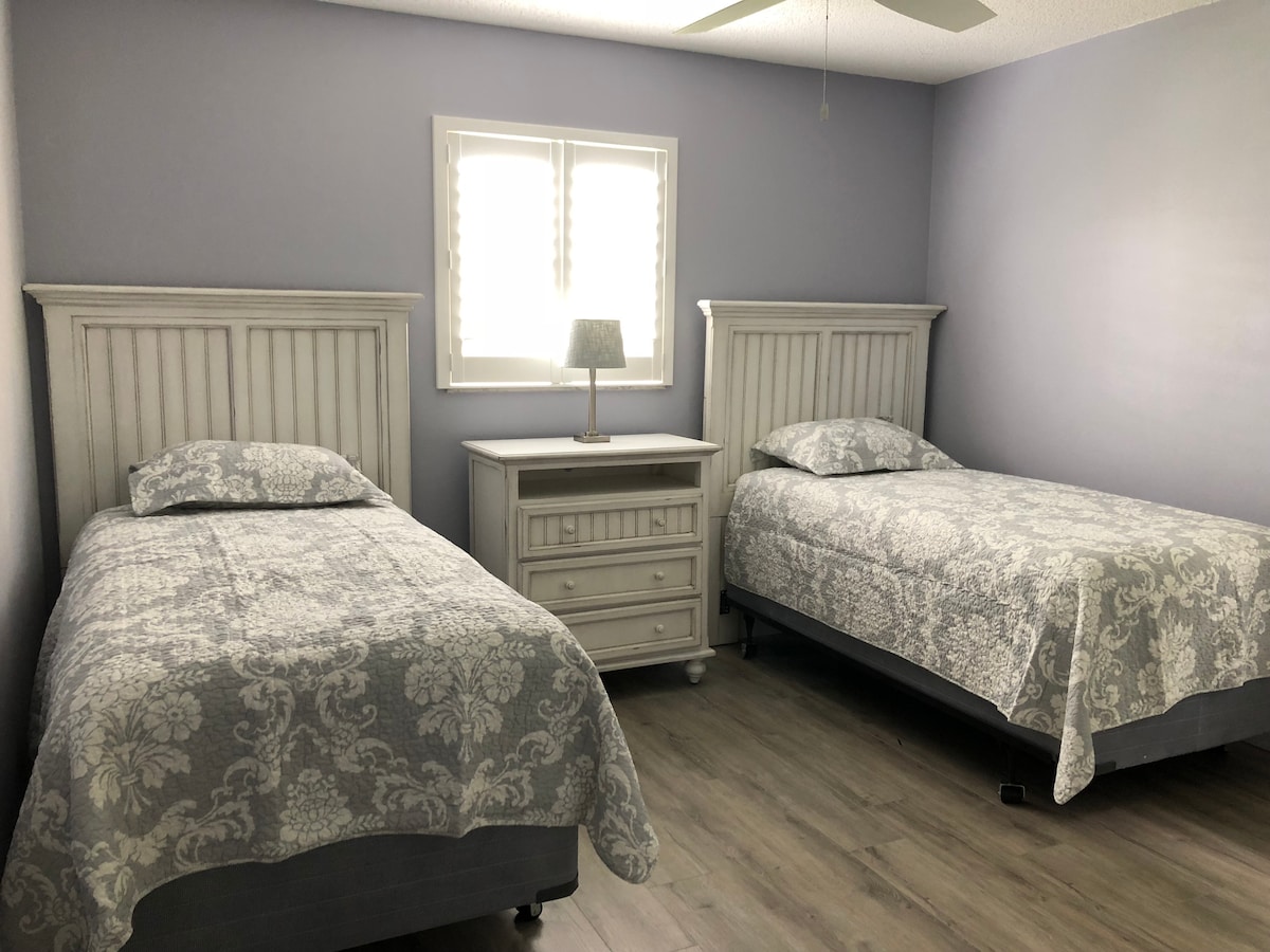 The twin bedroom on the second floor