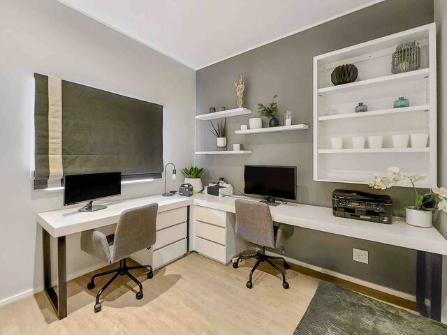 Bay View Executive Apartment with Private Office gallery image 5
