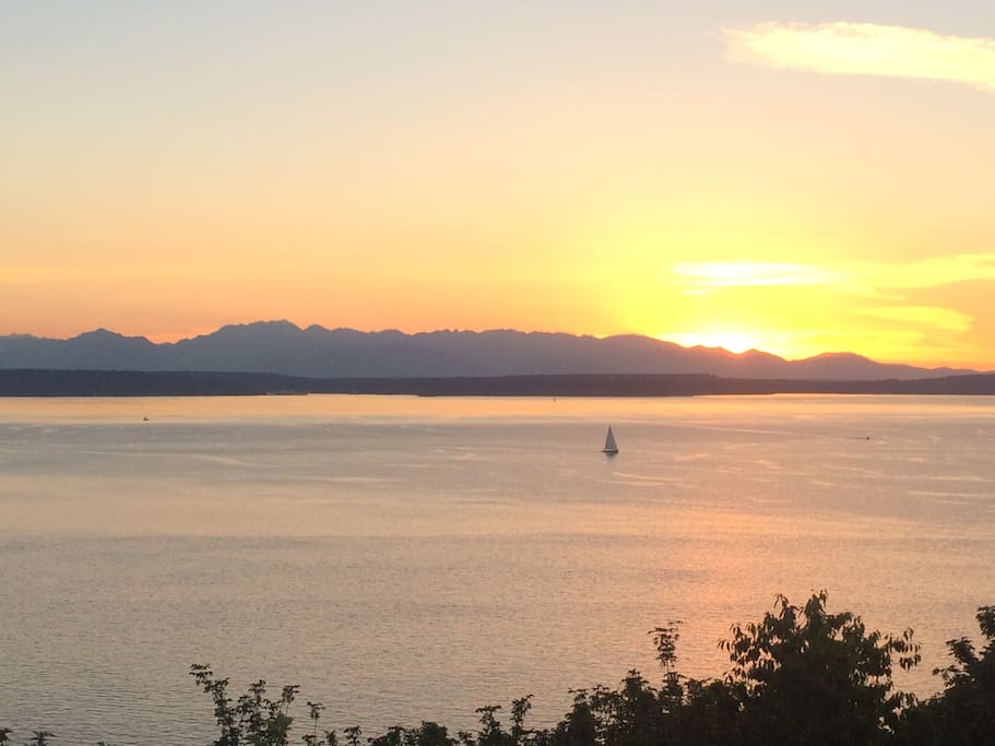 Beautiful Sunsets just two blocks away.