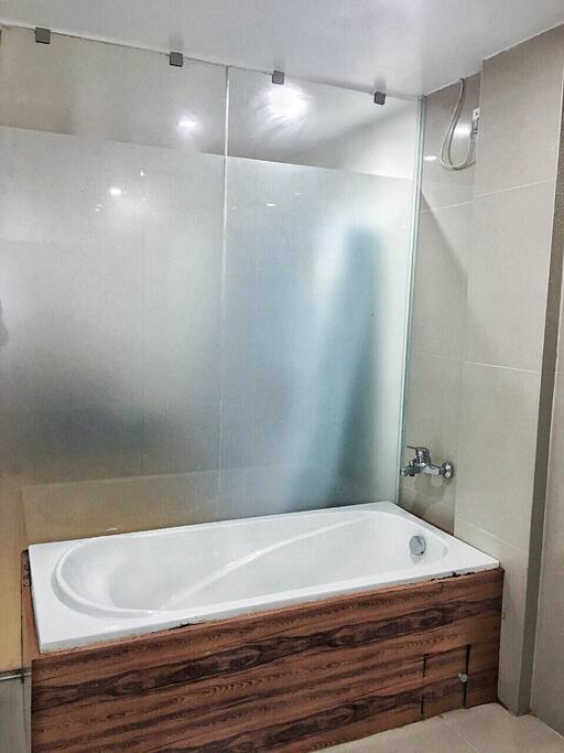 Bathtub