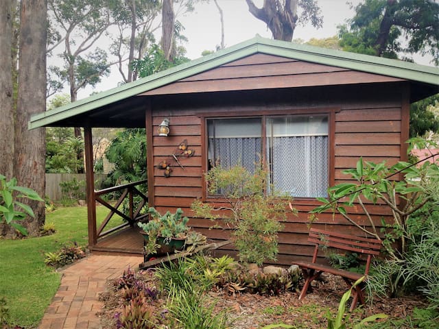 Quiet, shady, private garden cabin.