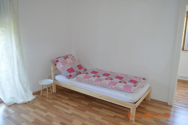 Ferienwohnung Pitz Wohnungen Zur Miete In Saarbrucken Saarland Deutschland