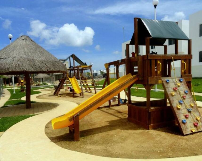 Area para niños con seguridad privada