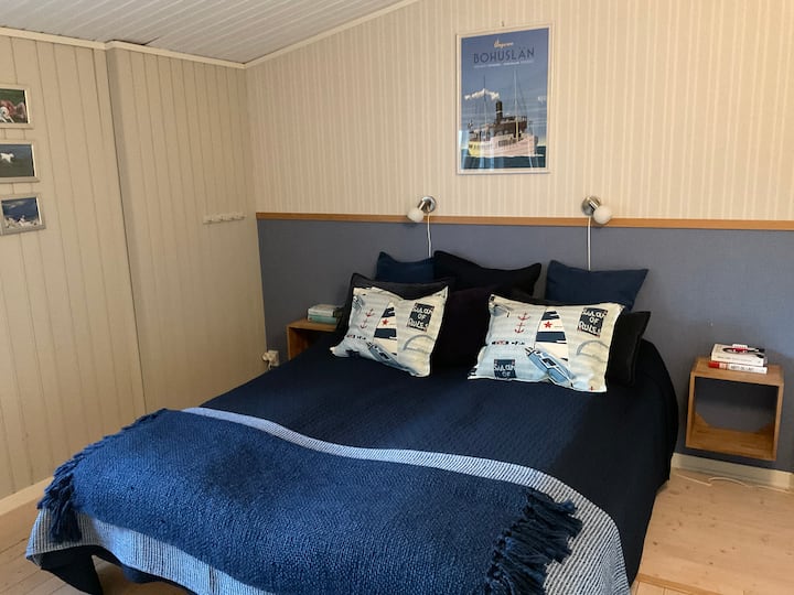 Glavna spavaća soba s bračnim krevetom (2 x 90 cm)