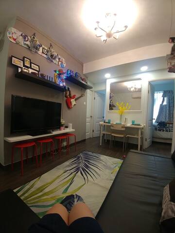 旺角東鐵路站吃喝玩樂中心，獨立私人大廳3房1廁，monk Kok mtr D3 exit gallery image 5