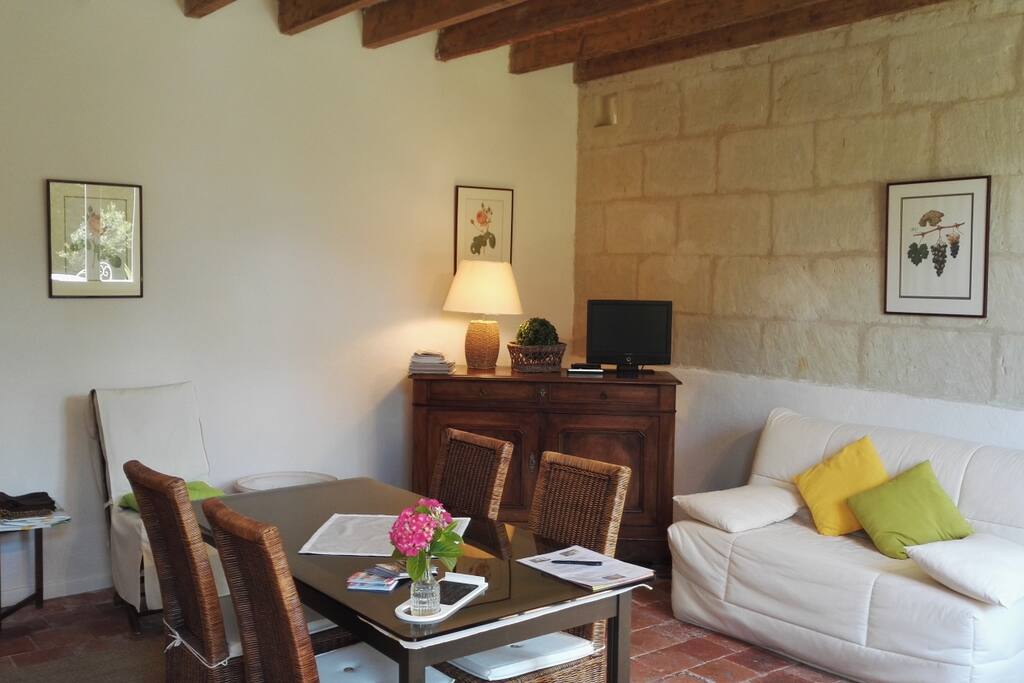 Salle à manger / Dining room