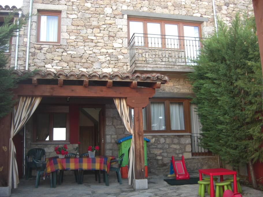 Patio con porche y Barbacoa techada