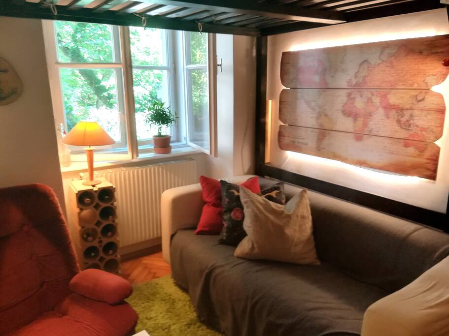 landkarte anno 1700 & bequeme Sitzmöglichkeiten/Map anno 1700 & comfortable seating possibilities